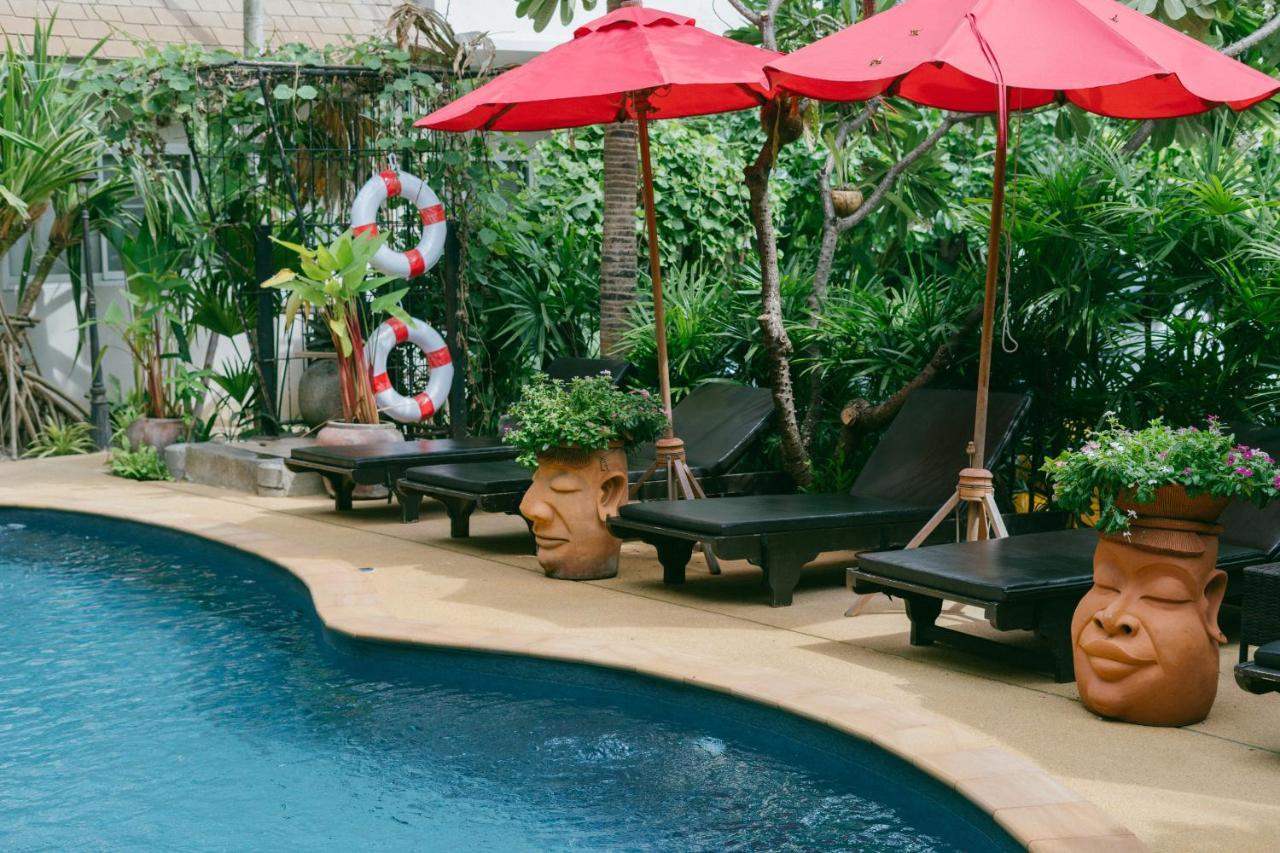 Hotel The Odyssey Chiang Mai Esterno foto