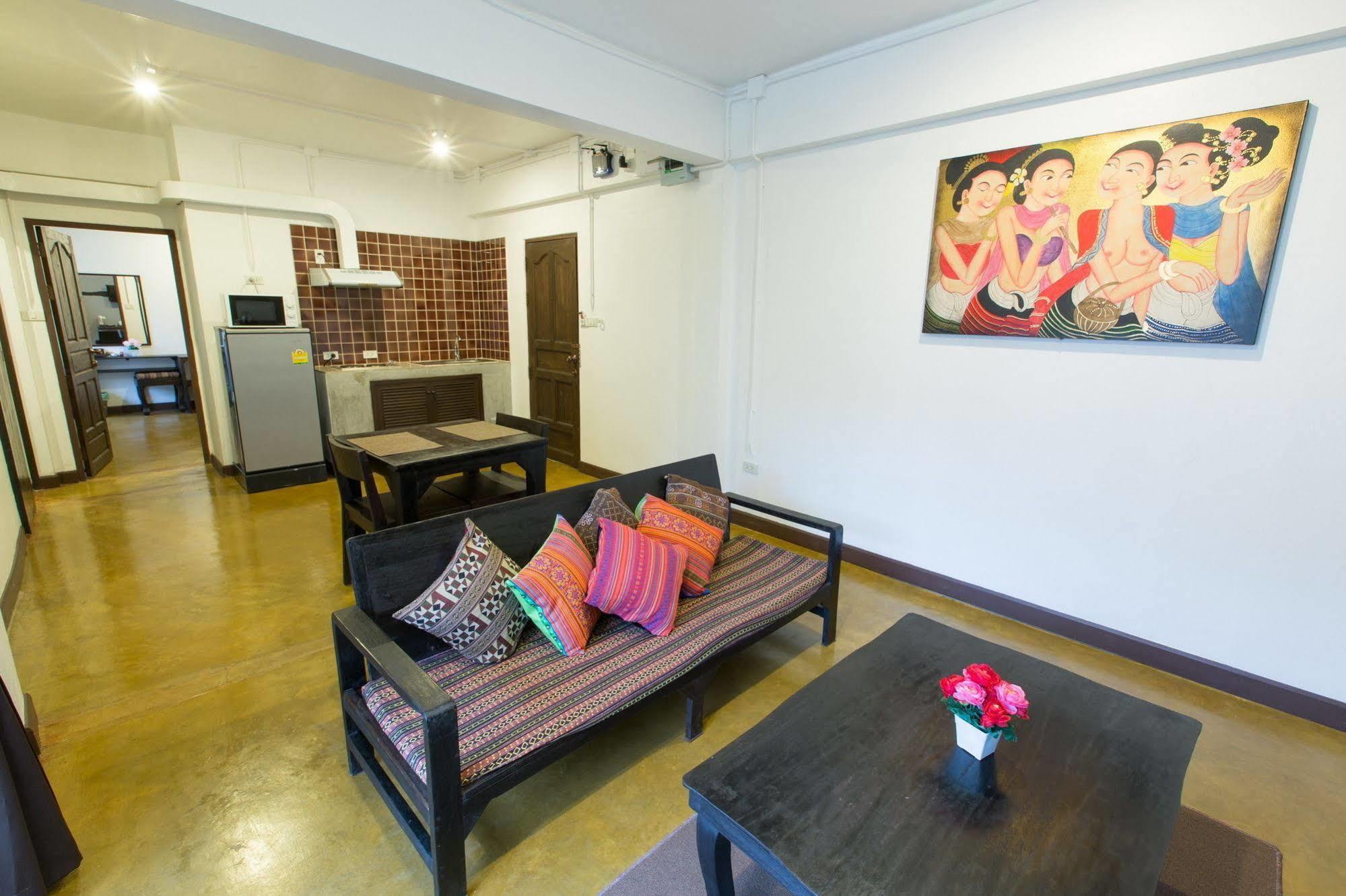 Hotel The Odyssey Chiang Mai Esterno foto