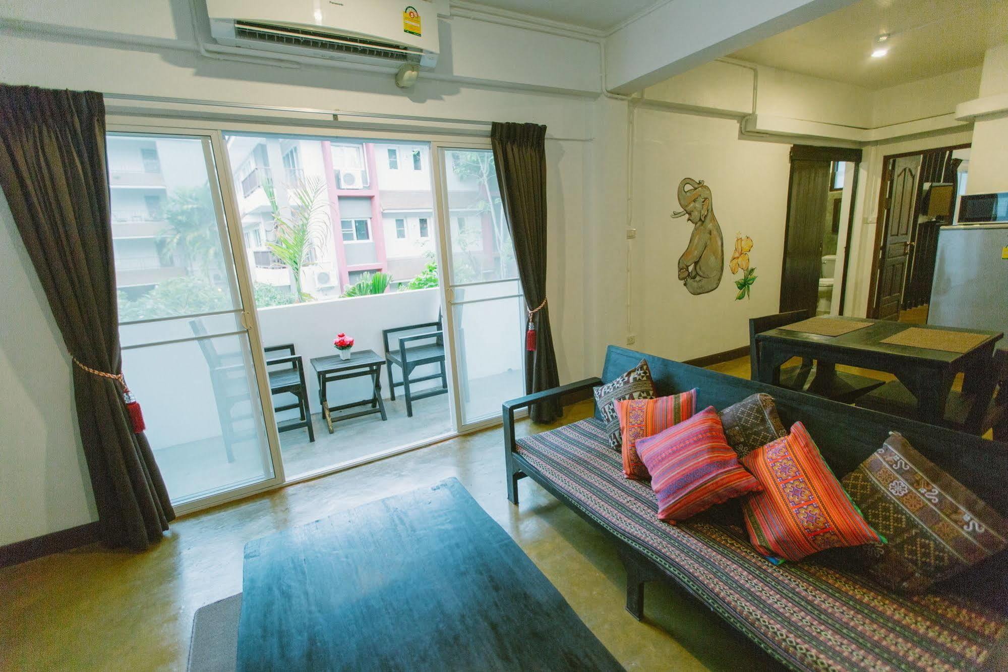 Hotel The Odyssey Chiang Mai Esterno foto