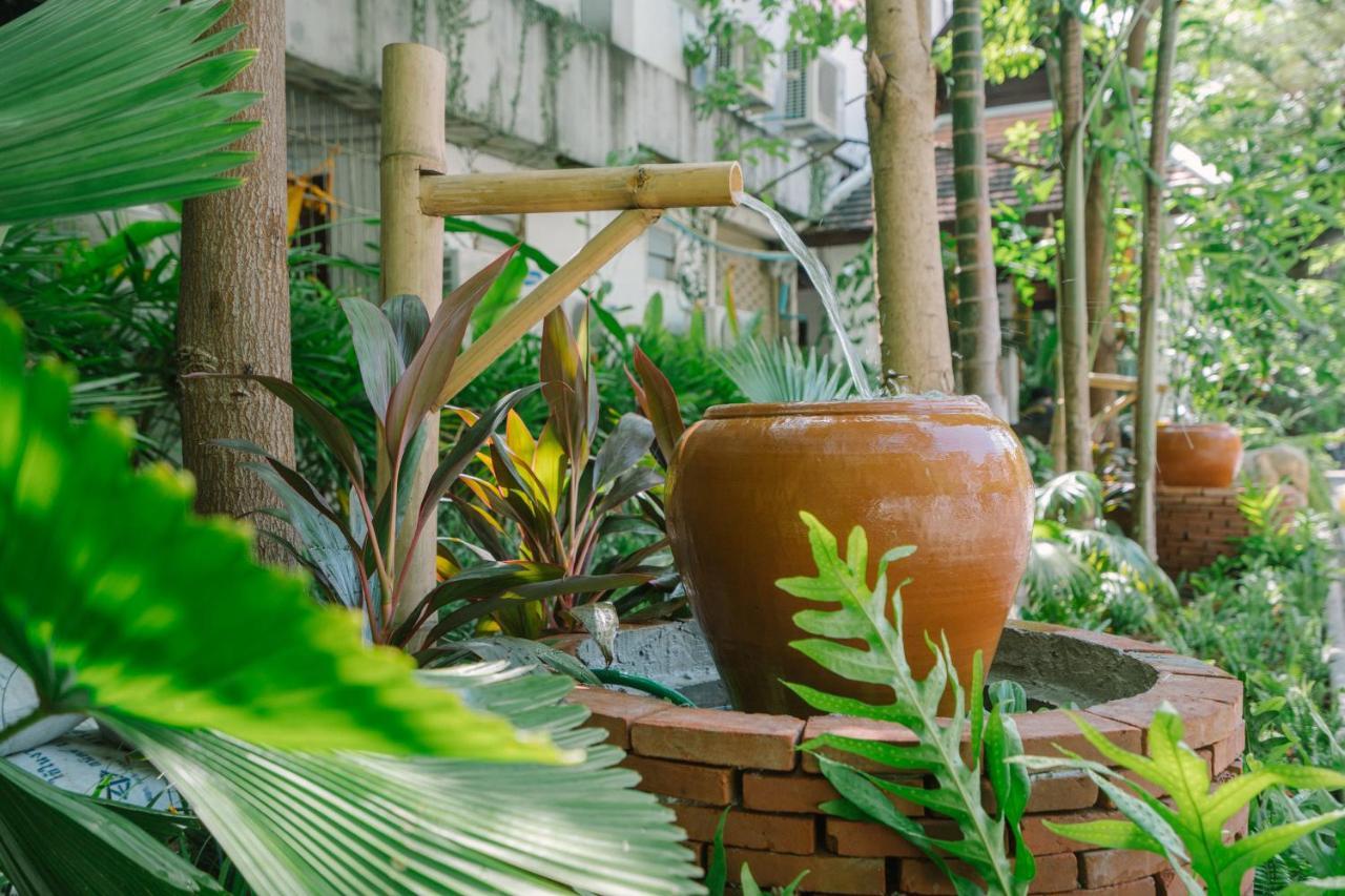 Hotel The Odyssey Chiang Mai Esterno foto