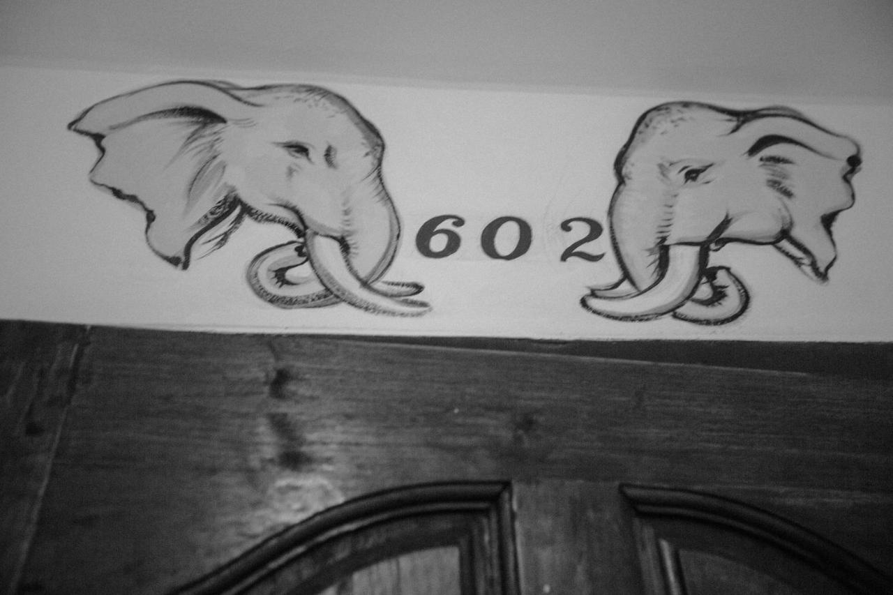 Hotel The Odyssey Chiang Mai Esterno foto