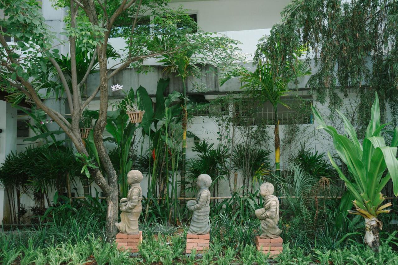 Hotel The Odyssey Chiang Mai Esterno foto