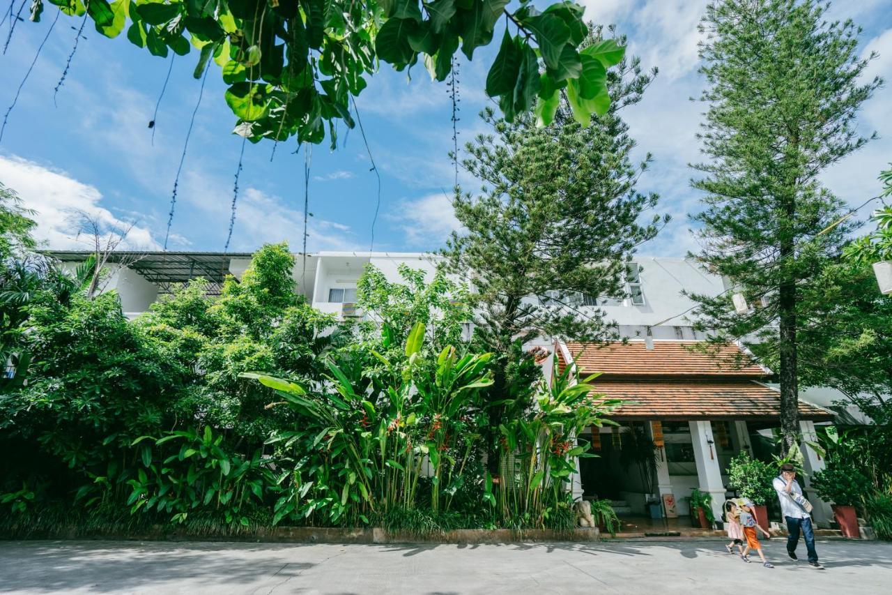 Hotel The Odyssey Chiang Mai Esterno foto